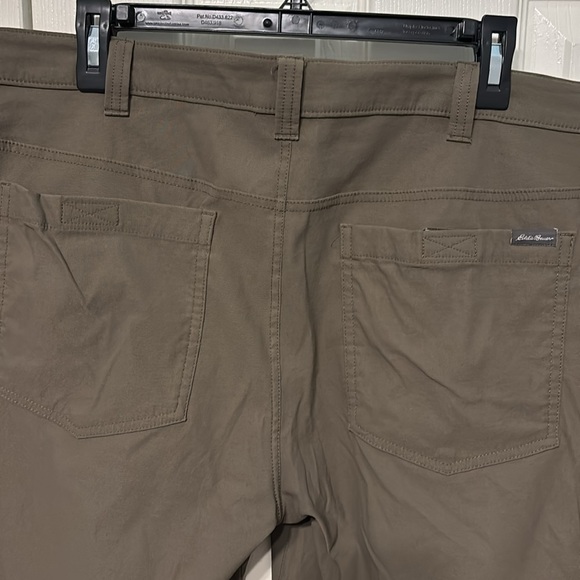 Eddie Bauer Rainer Shorts - Picture 6 of 11